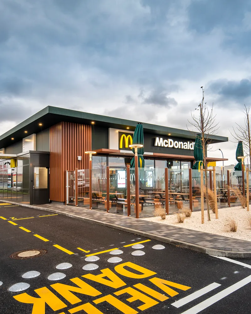 Modernes McDonald's Restaurant